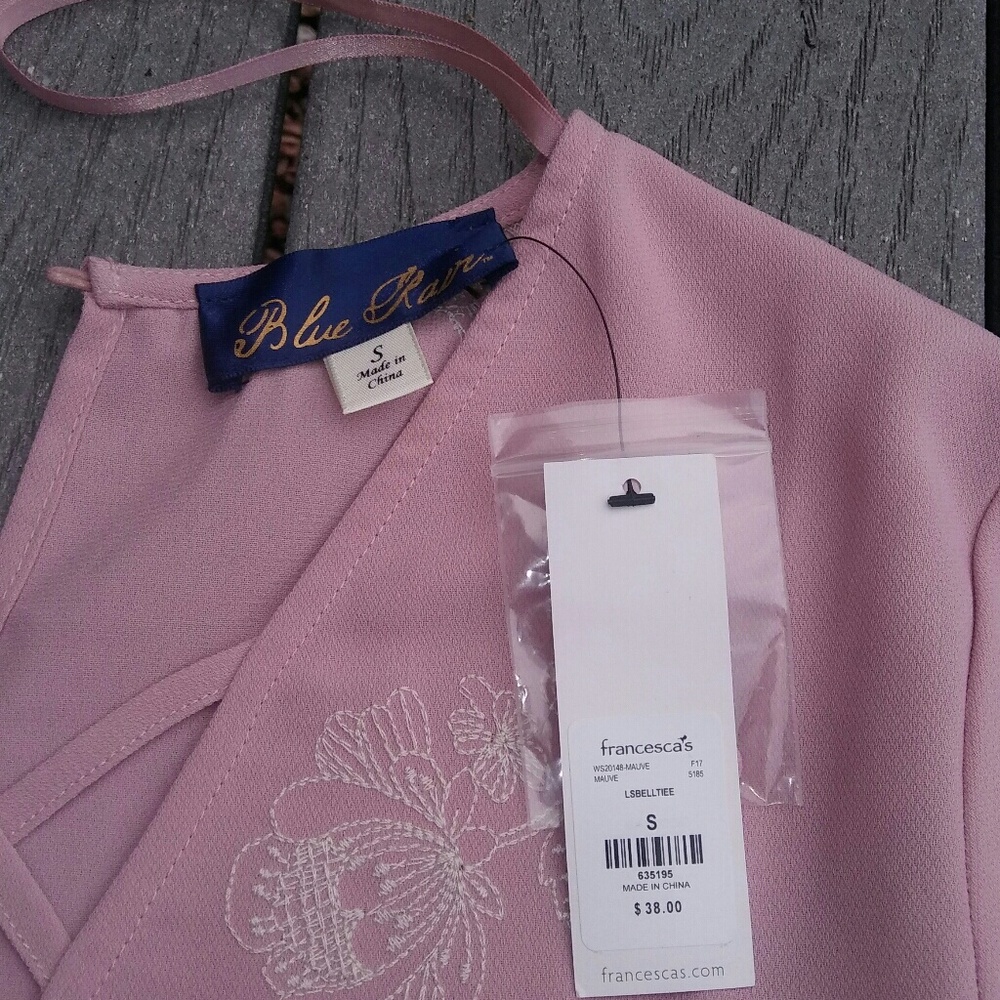 SOLD. NWT Francesca's Pink Blouse - Picture 4 of 4